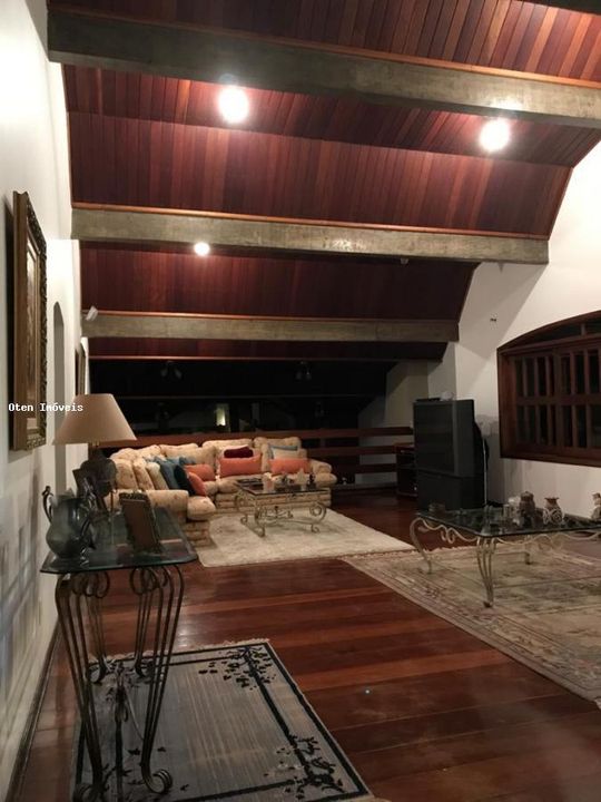 Casa de Condomínio para alugar com 5 quartos, 1200m² - Foto 8