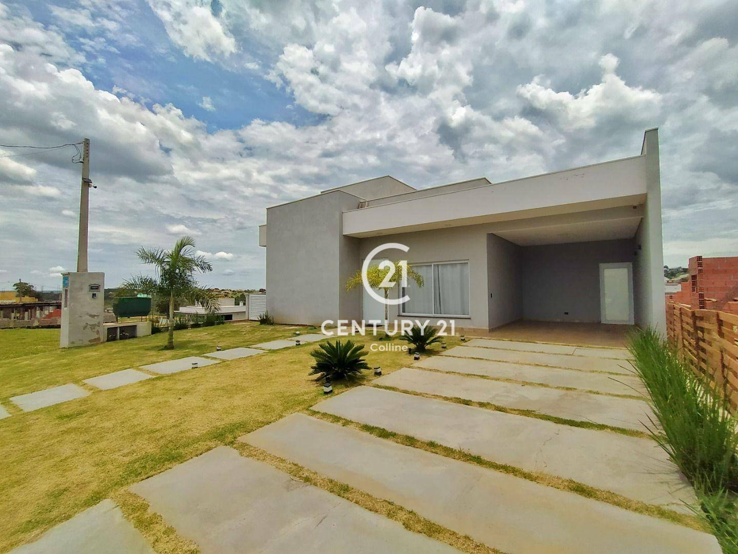 Casa de Condomínio à venda com 3 quartos, 166m² - Foto 1