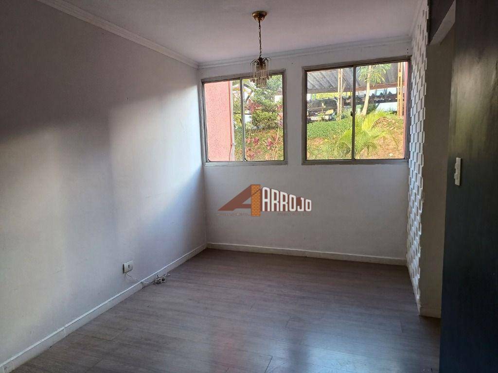 Apartamento à venda com 2 quartos, 49m² - Foto 5