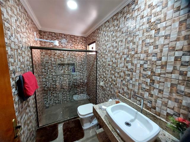 Casa à venda com 3 quartos, 342m² - Foto 4