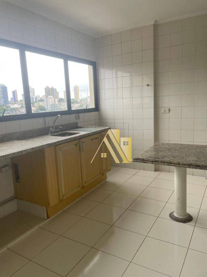 Apartamento à venda com 3 quartos, 139m² - Foto 9