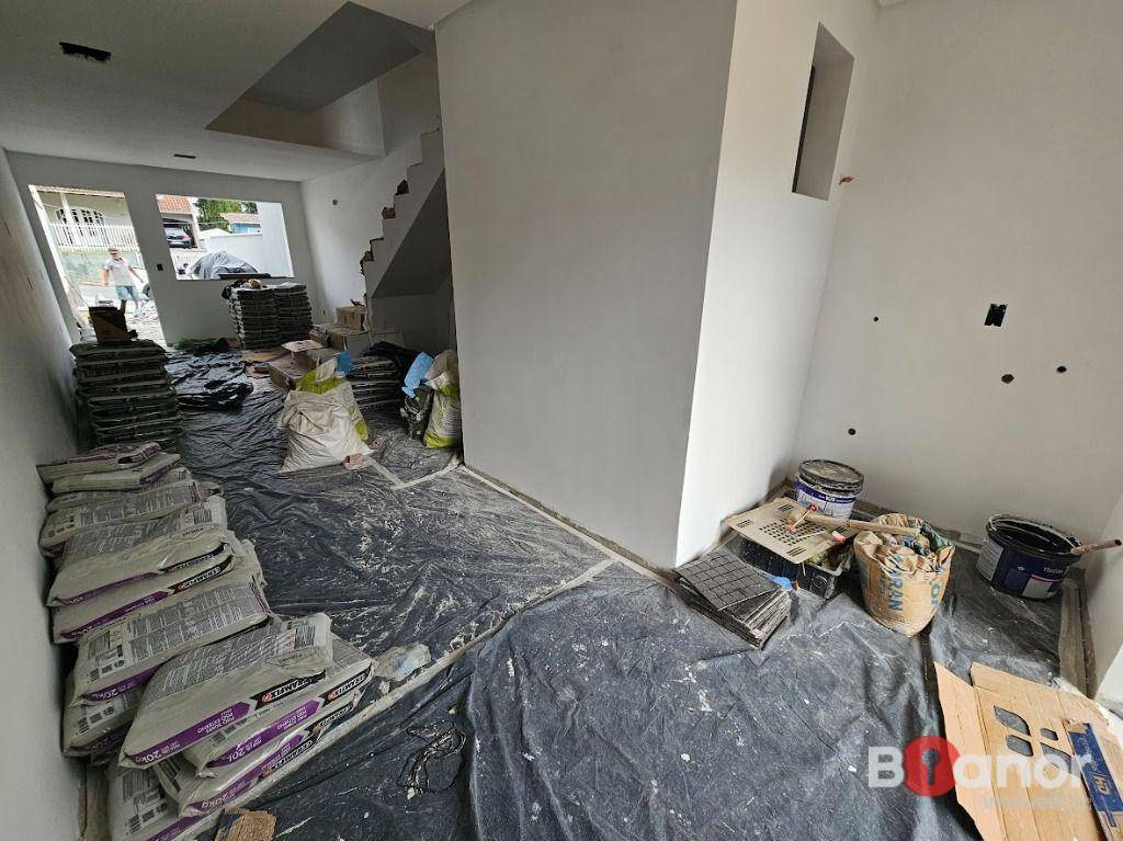 Casa à venda com 2 quartos, 83m² - Foto 4