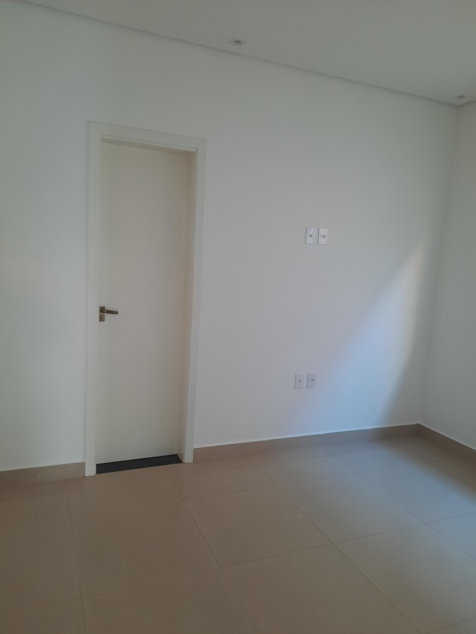 Casa para alugar com 2 quartos, 95m² - Foto 27