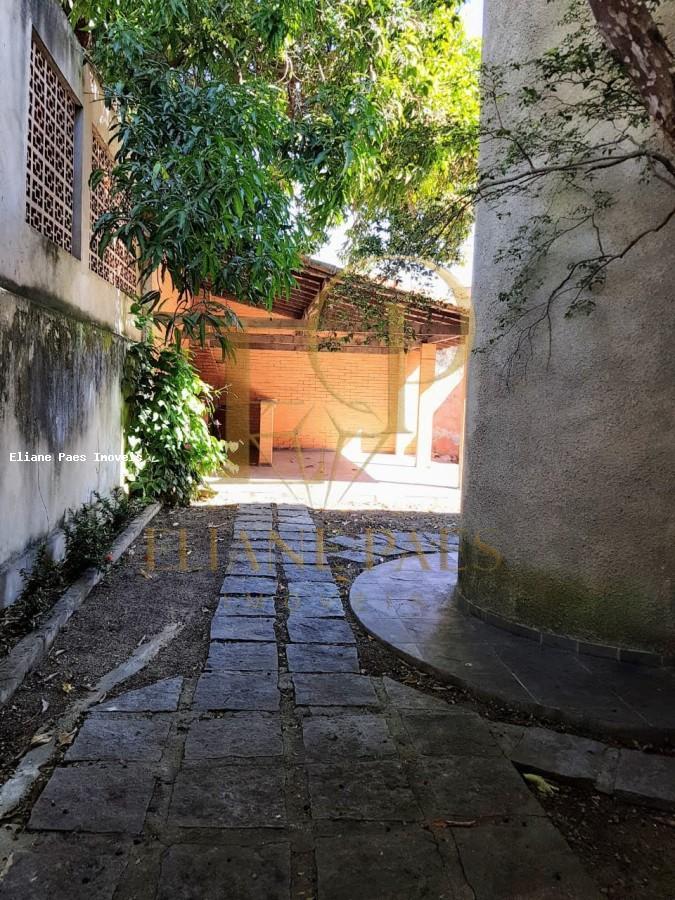 Casa à venda com 4 quartos, 750m² - Foto 35