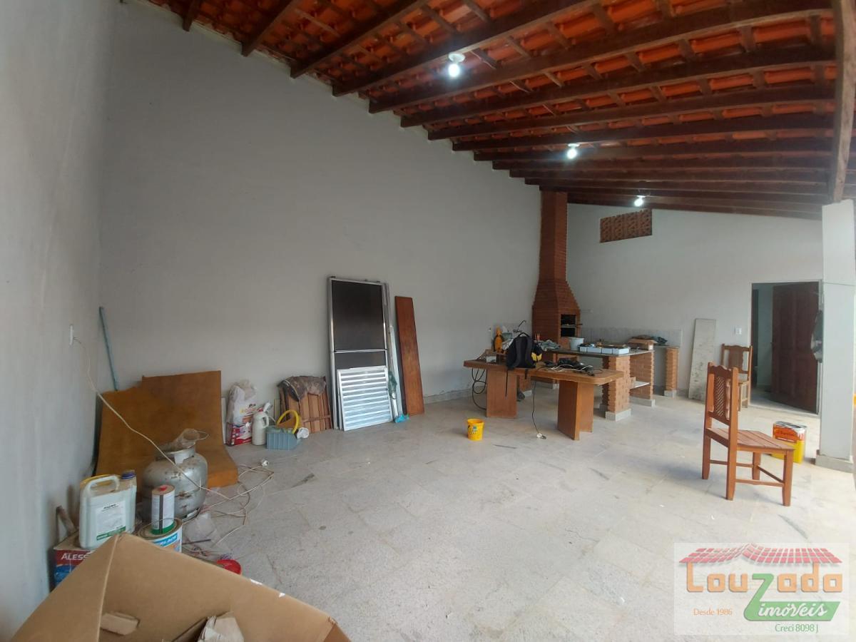 Casa para alugar com 3 quartos, 360m² - Foto 13