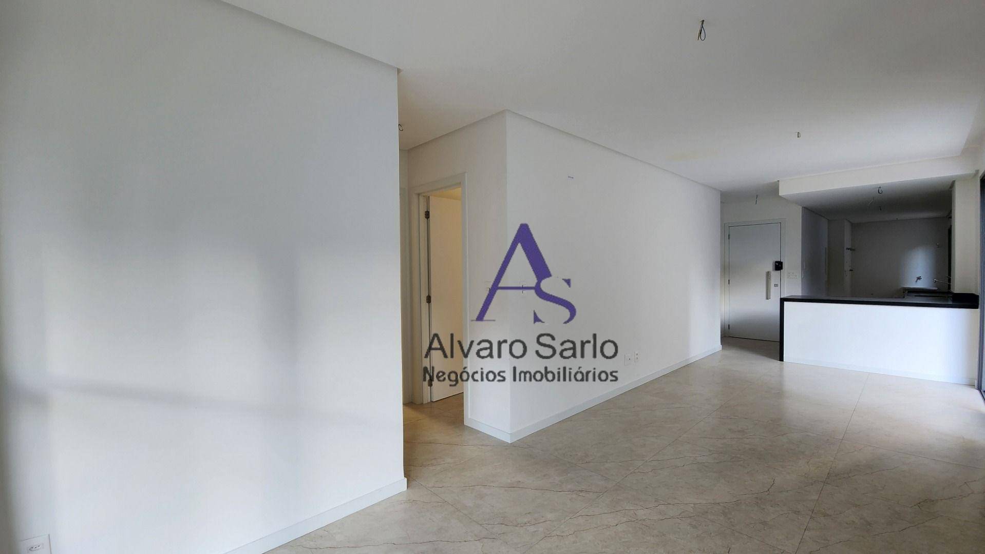 Apartamento à venda com 3 quartos, 165m² - Foto 3