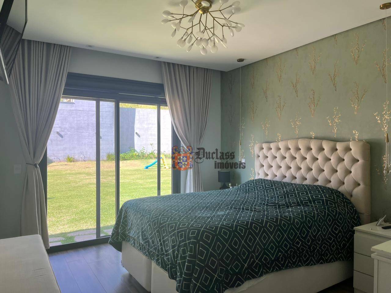 Chácara à venda com 4 quartos, 250m² - Foto 8