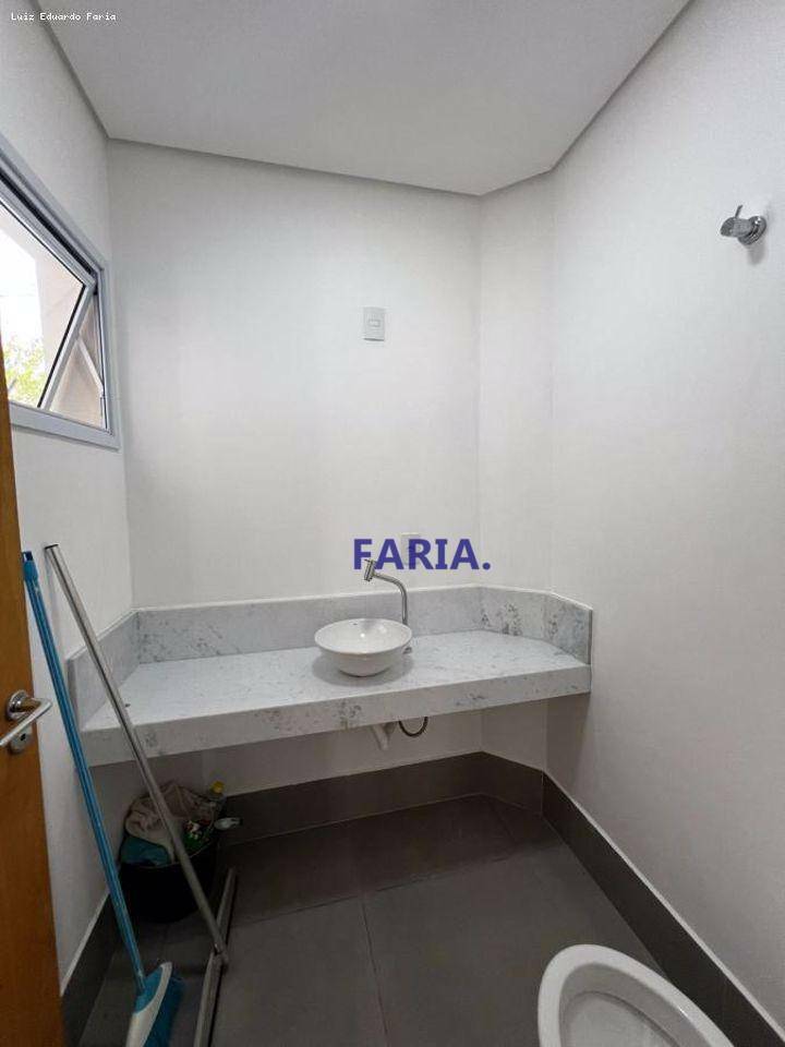 Casa à venda com 2 quartos, 145m² - Foto 11