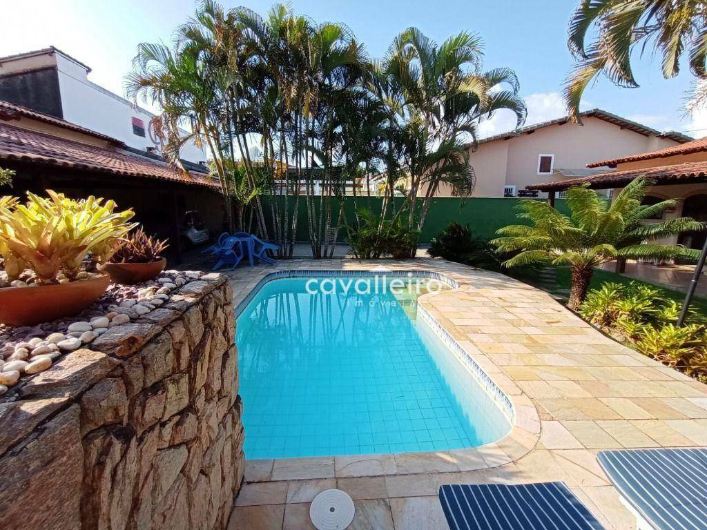 Casa à venda com 4 quartos, 275m² - Foto 19