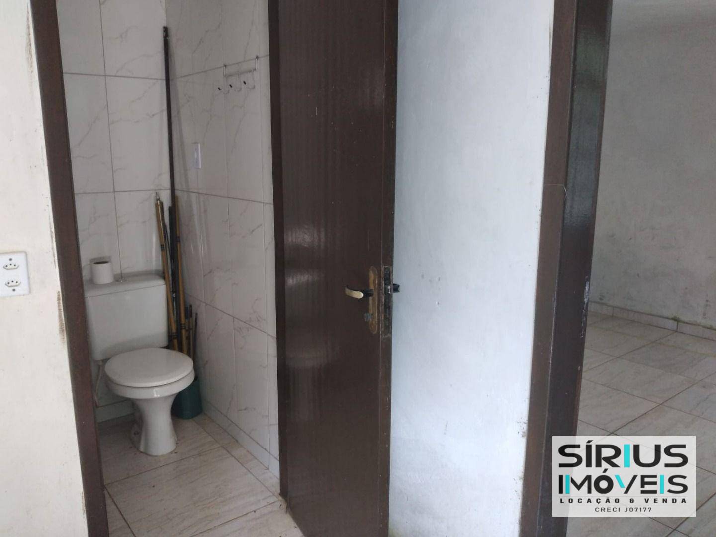 Chácara à venda com 4 quartos, 90m² - Foto 2