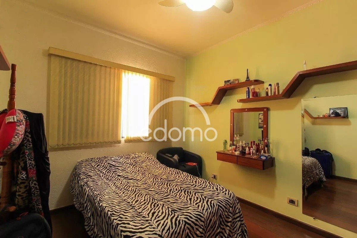 Casa à venda com 5 quartos, 188m² - Foto 11