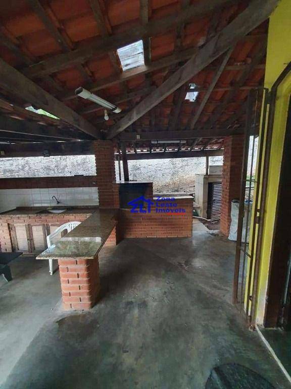 Chácara à venda com 4 quartos, 300m² - Foto 19