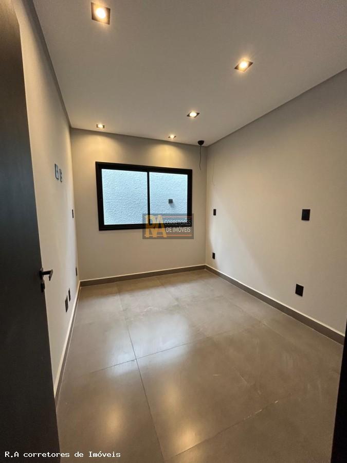 Casa à venda com 3 quartos, 180m² - Foto 9