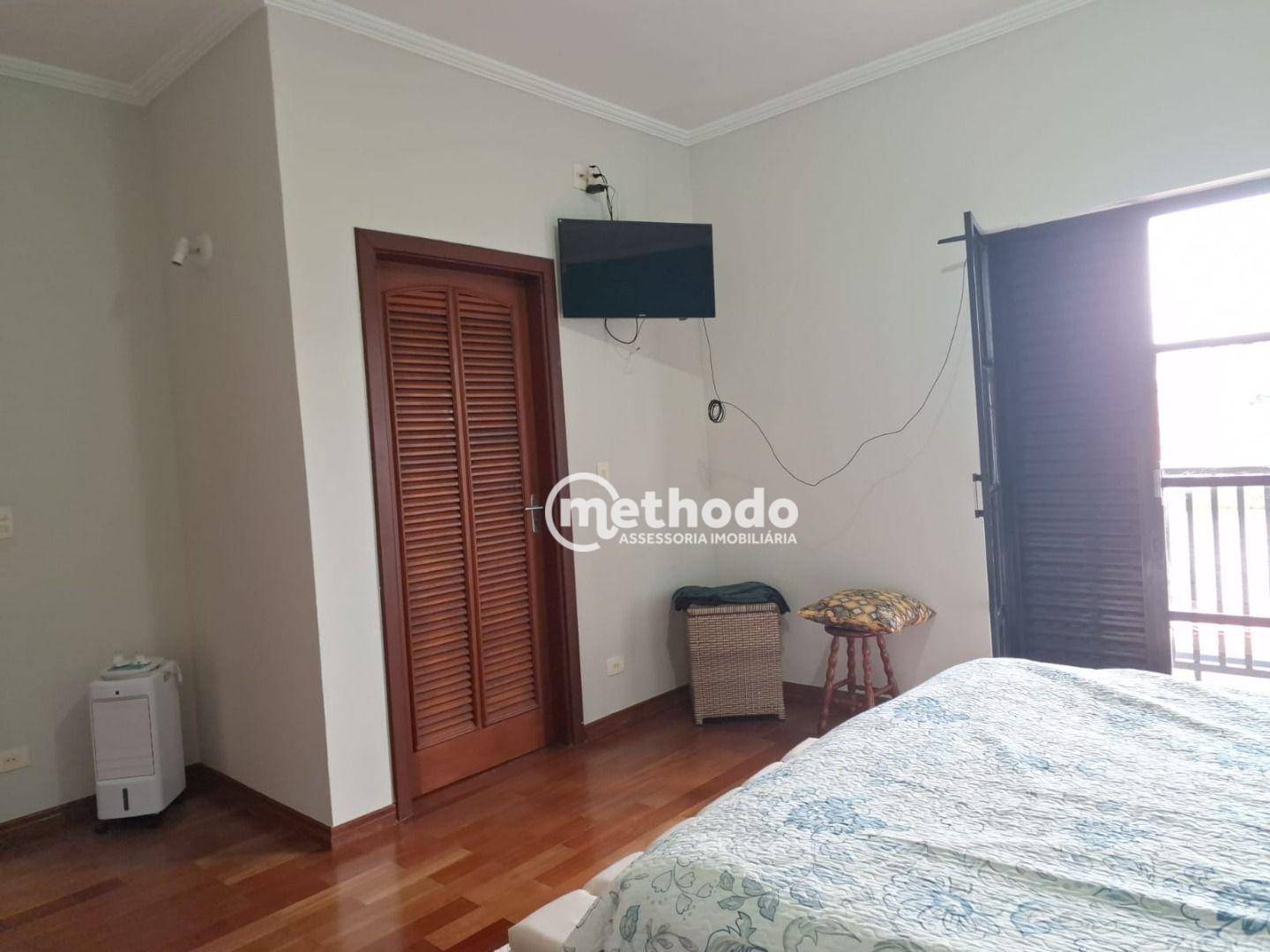 Casa à venda com 3 quartos, 240m² - Foto 15