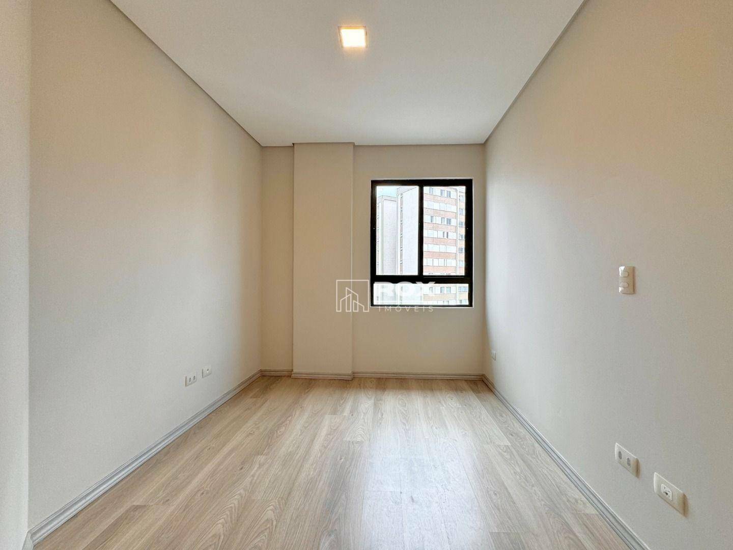 Apartamento à venda com 3 quartos, 155m² - Foto 19