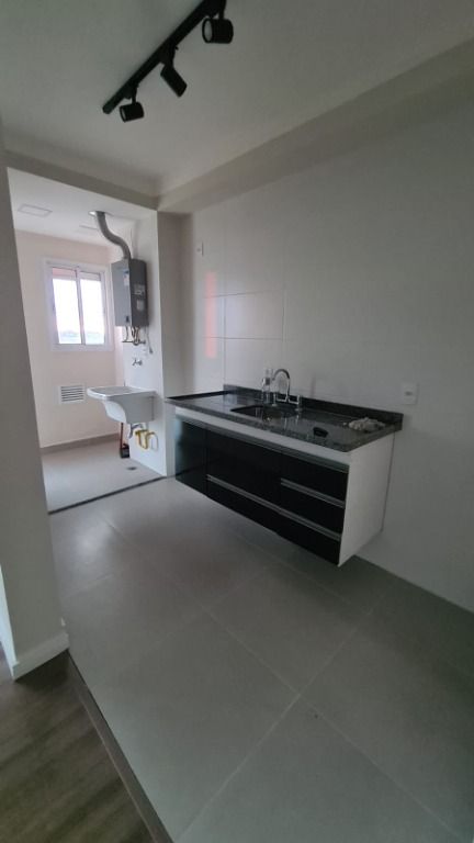 Apartamento à venda com 2 quartos, 57m² - Foto 15