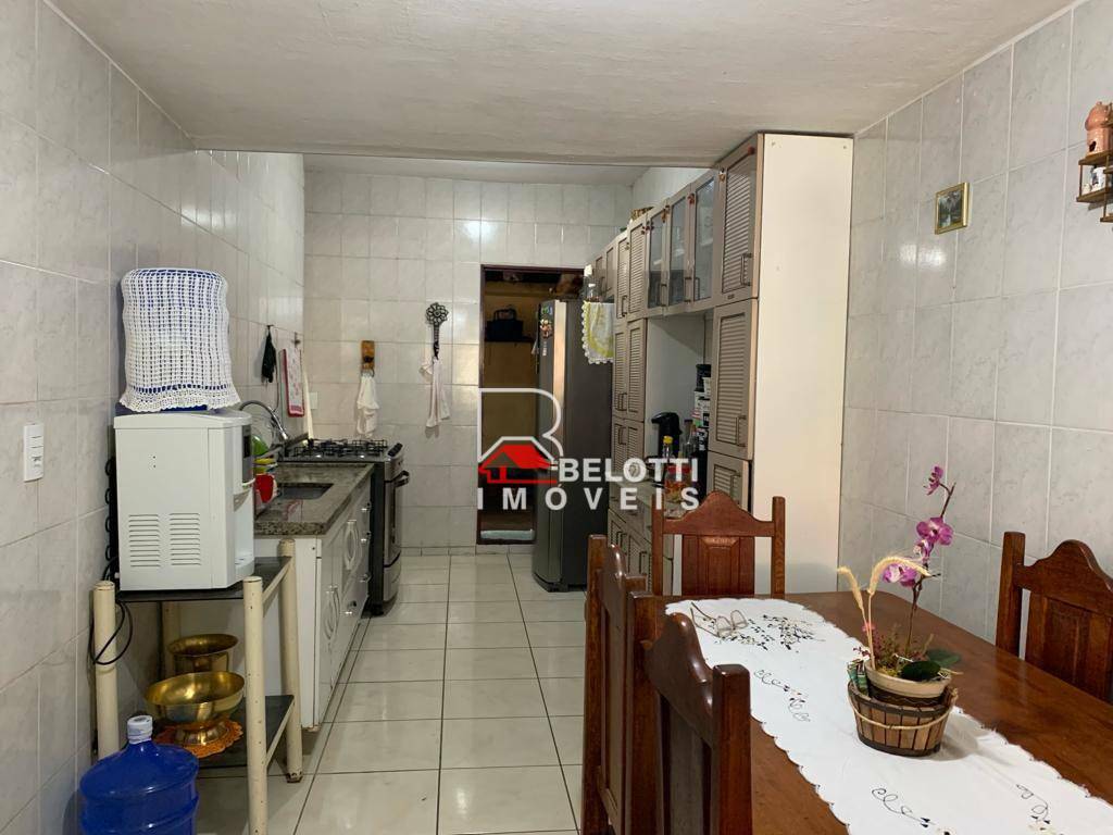 Casa à venda com 3 quartos, 117m² - Foto 2