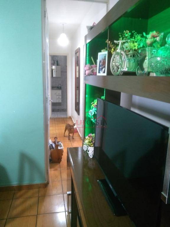 Apartamento à venda com 2 quartos, 60m² - Foto 3