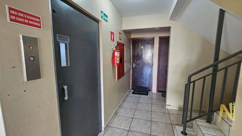 Apartamento à venda com 3 quartos, 73m² - Foto 9