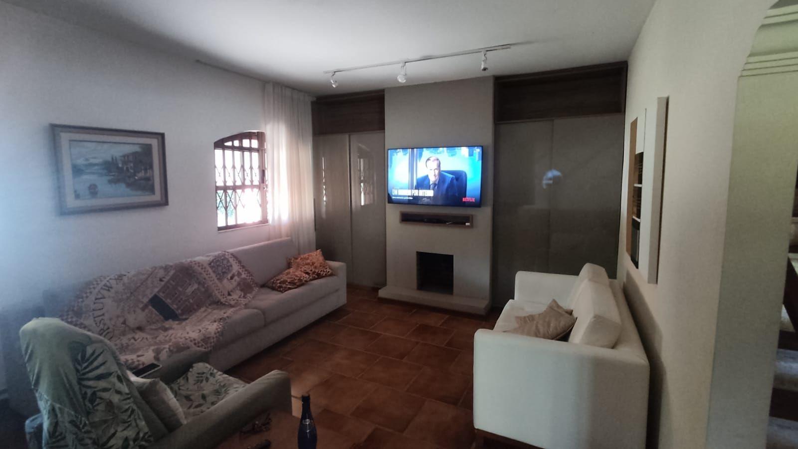 Casa à venda com 4 quartos, 208m² - Foto 14