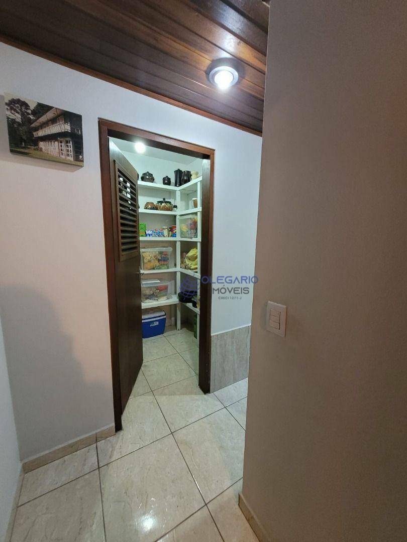 Sobrado à venda com 3 quartos, 292m² - Foto 42