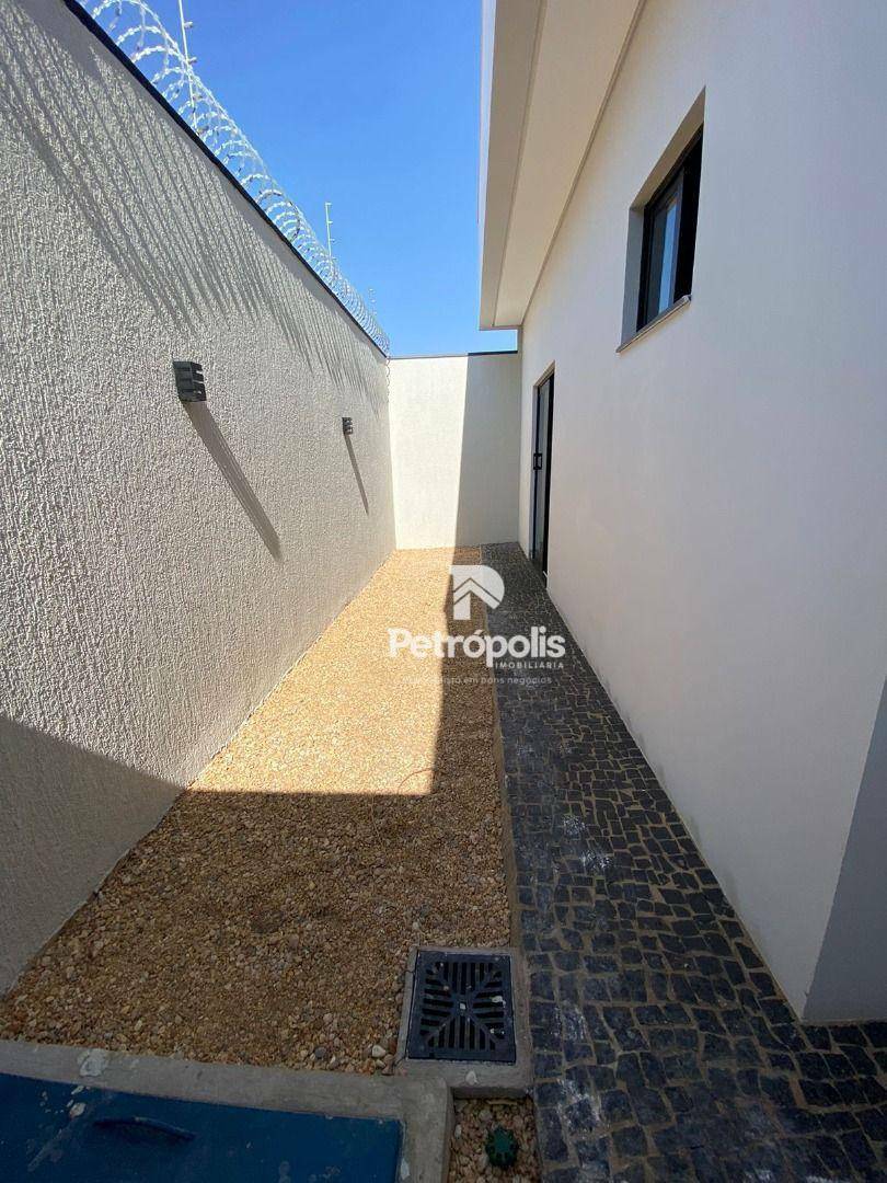 Casa à venda com 3 quartos, 168m² - Foto 26