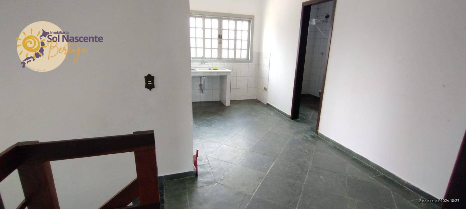 Casa para alugar com 3 quartos, 70m² - Foto 18