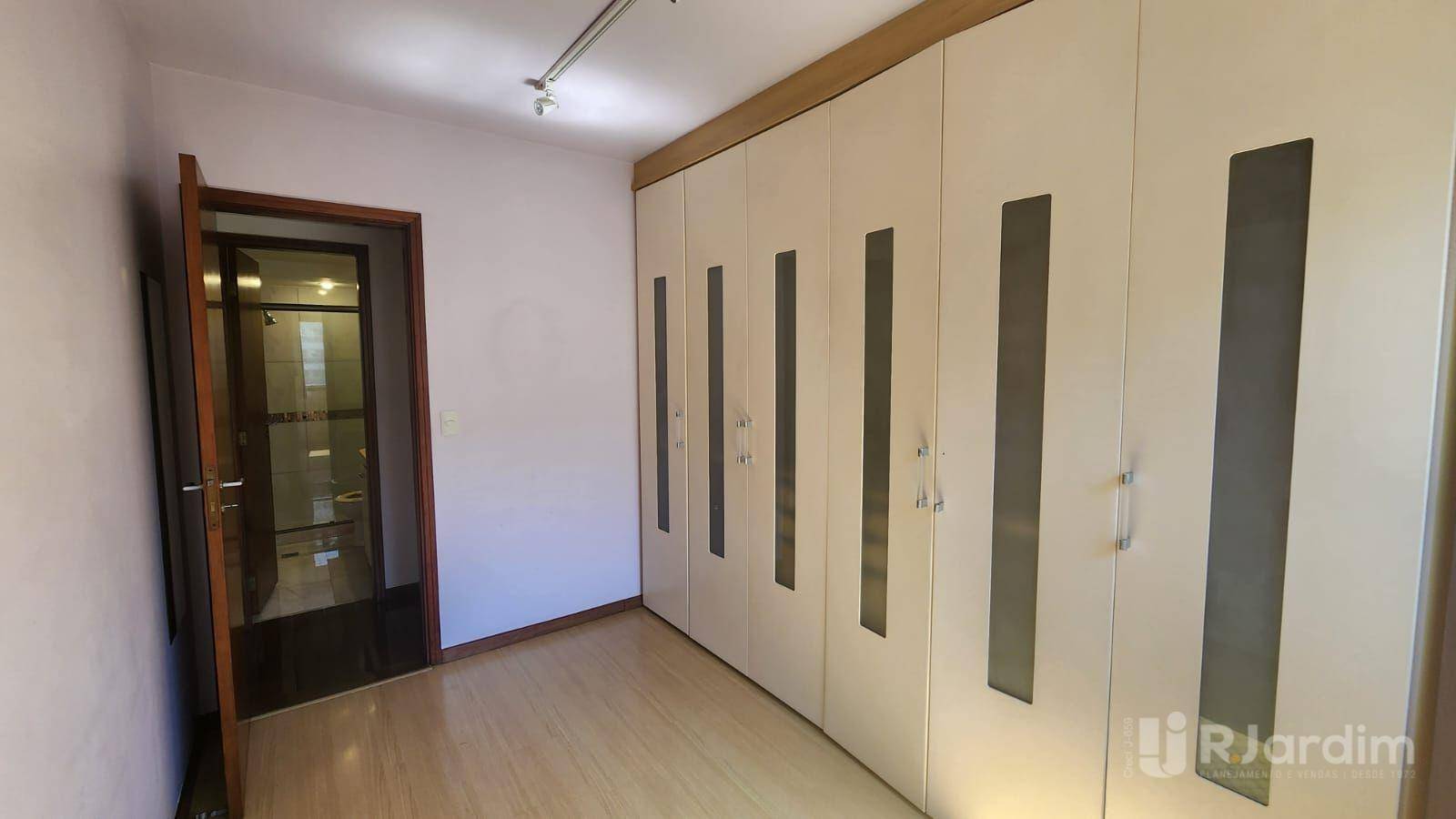 Apartamento para alugar com 3 quartos, 114m² - Foto 25