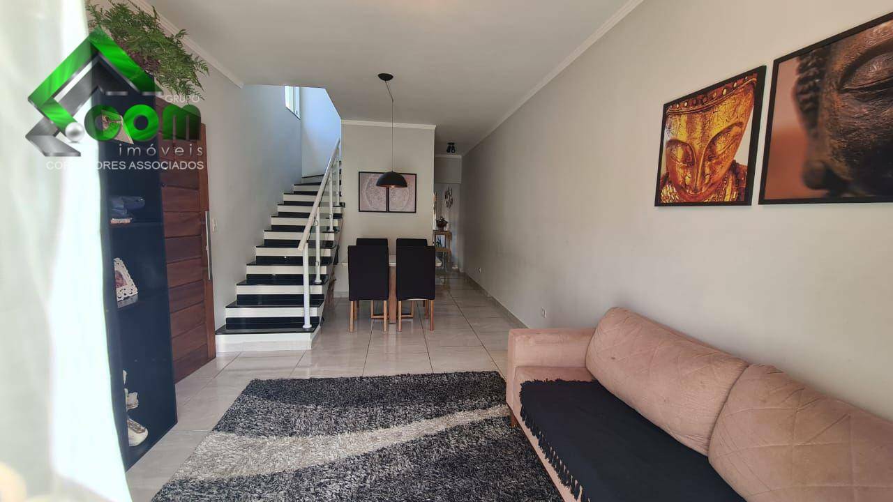 Casa à venda com 3 quartos, 117m² - Foto 2