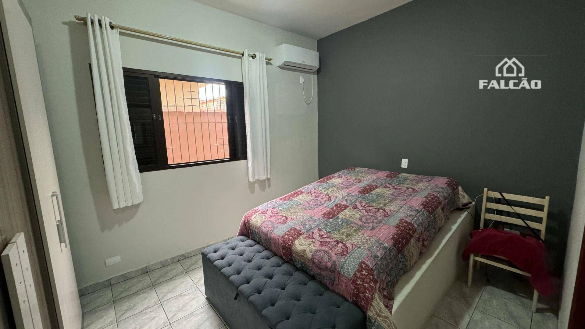 Casa à venda com 2 quartos, 160m² - Foto 4