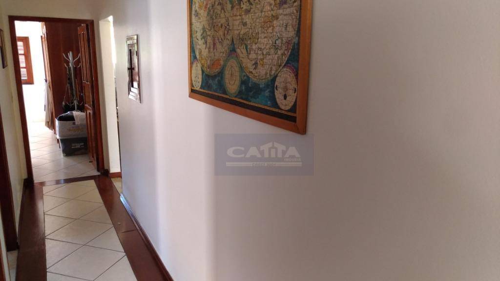 Casa à venda com 3 quartos, 240m² - Foto 18