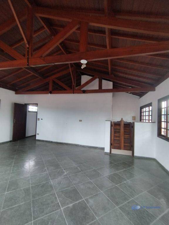 Casa à venda e aluguel com 3 quartos, 247m² - Foto 5