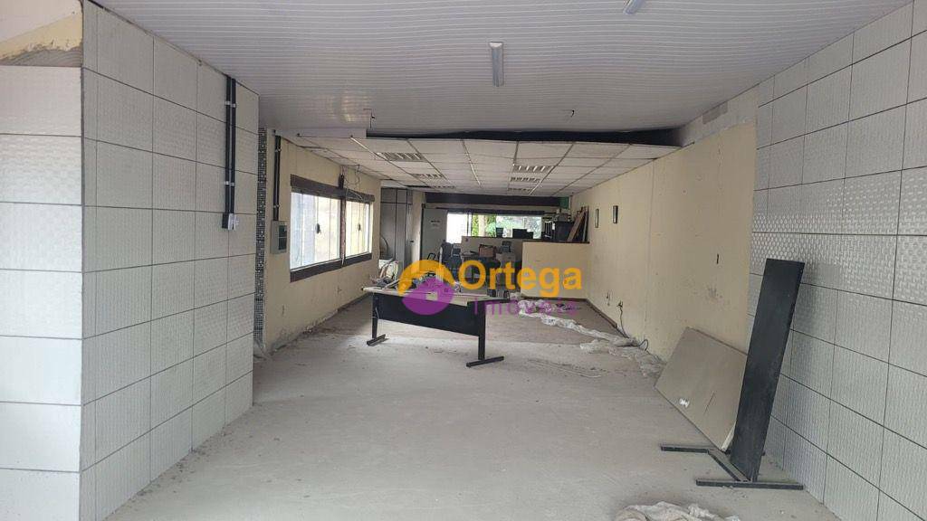 Sobrado à venda e aluguel com 3 quartos, 380m² - Foto 1