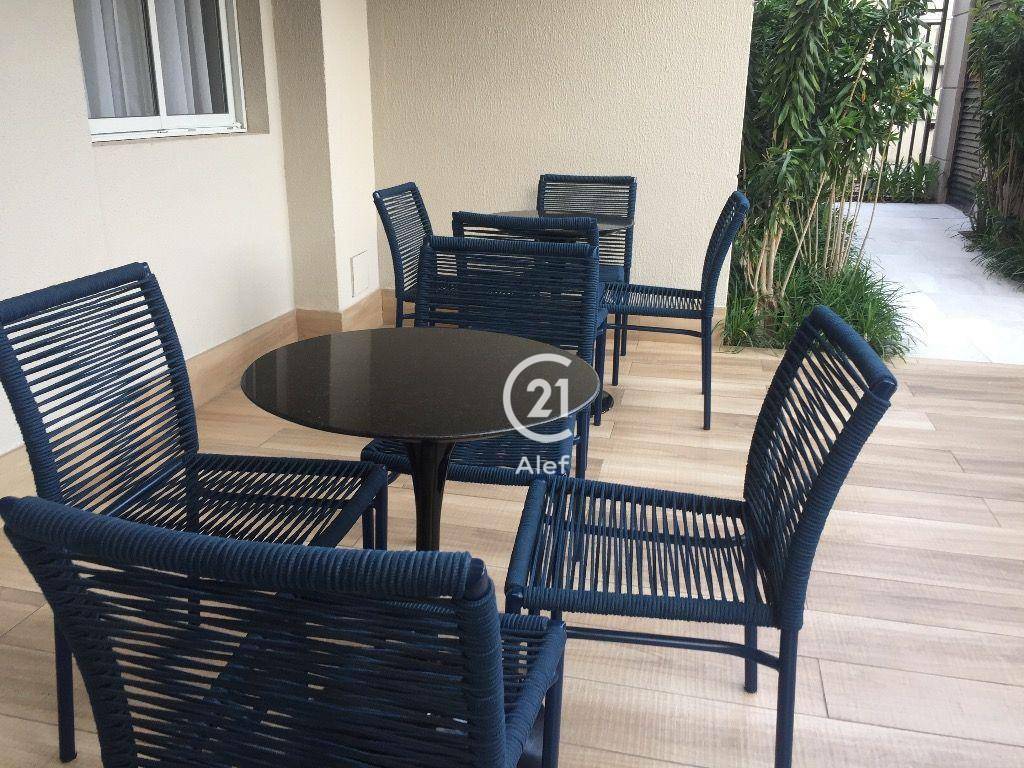 Apartamento à venda com 2 quartos, 94m² - Foto 35