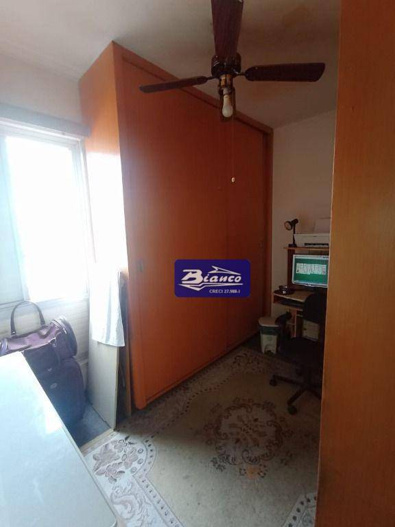 Apartamento à venda com 2 quartos, 78m² - Foto 4