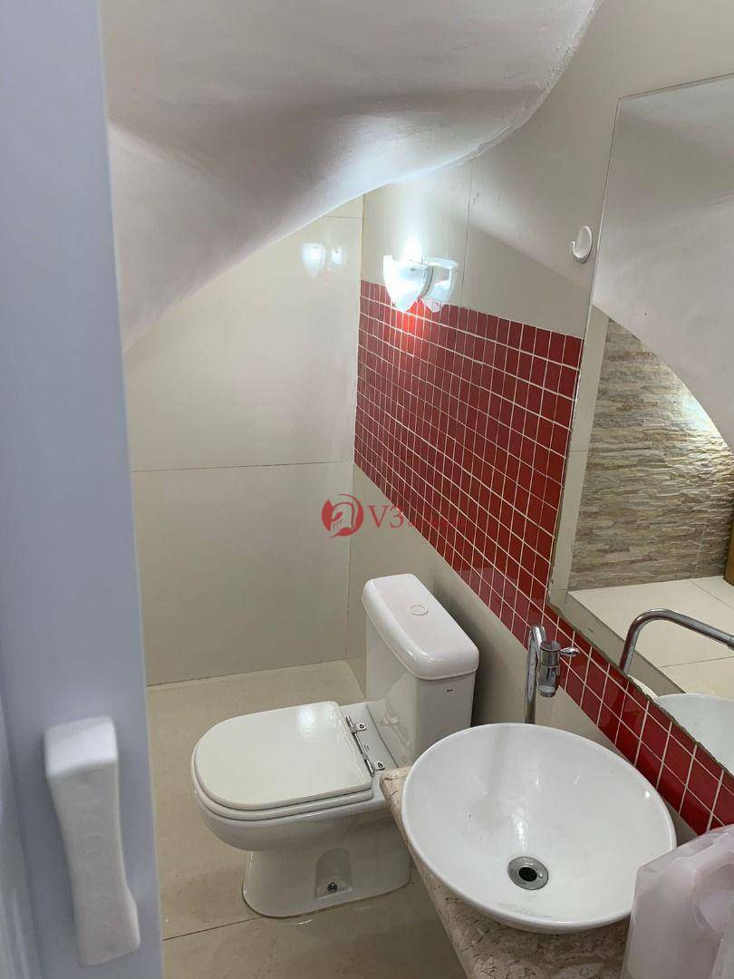 Sobrado à venda e aluguel com 3 quartos, 250m² - Foto 25