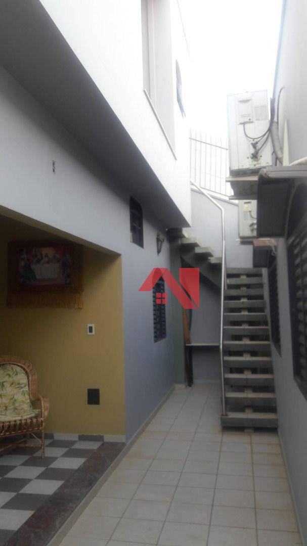 Casa à venda com 3 quartos, 186m² - Foto 6