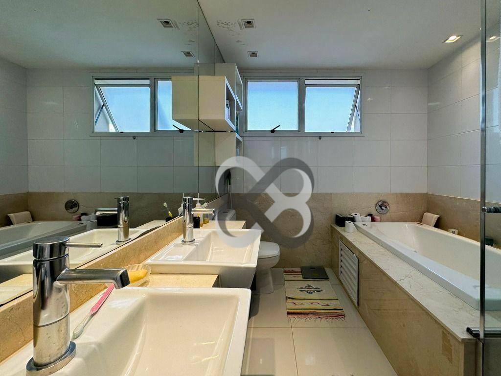 Apartamento à venda com 3 quartos, 179m² - Foto 13