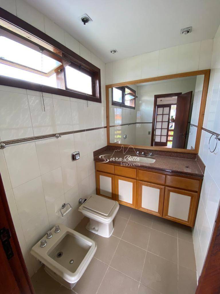 Casa de Condomínio à venda com 5 quartos, 211m² - Foto 38