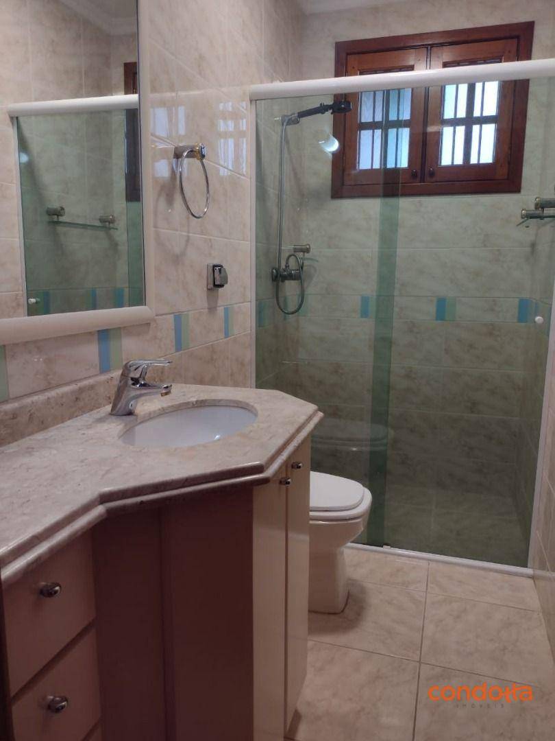 Casa para alugar com 3 quartos, 200m² - Foto 22
