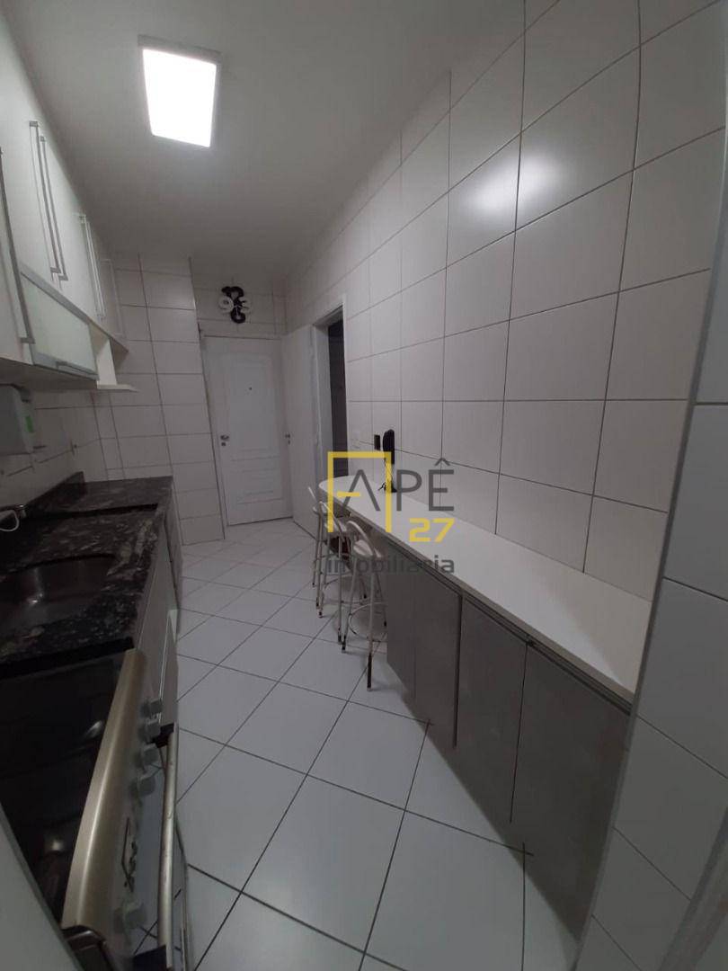 Apartamento à venda com 3 quartos, 64m² - Foto 4