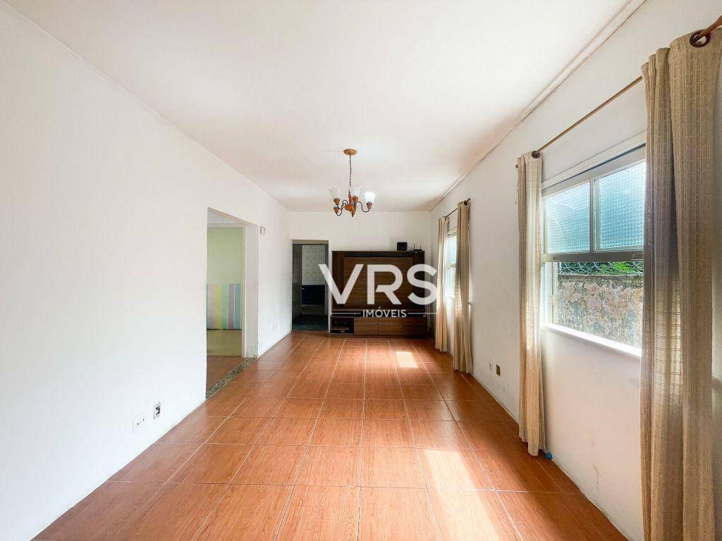 Casa à venda com 3 quartos, 186m² - Foto 3