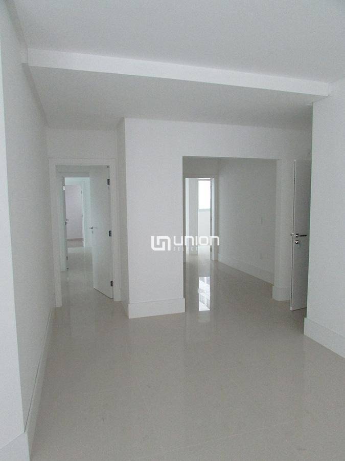 Apartamento à venda com 3 quartos, 128m² - Foto 10