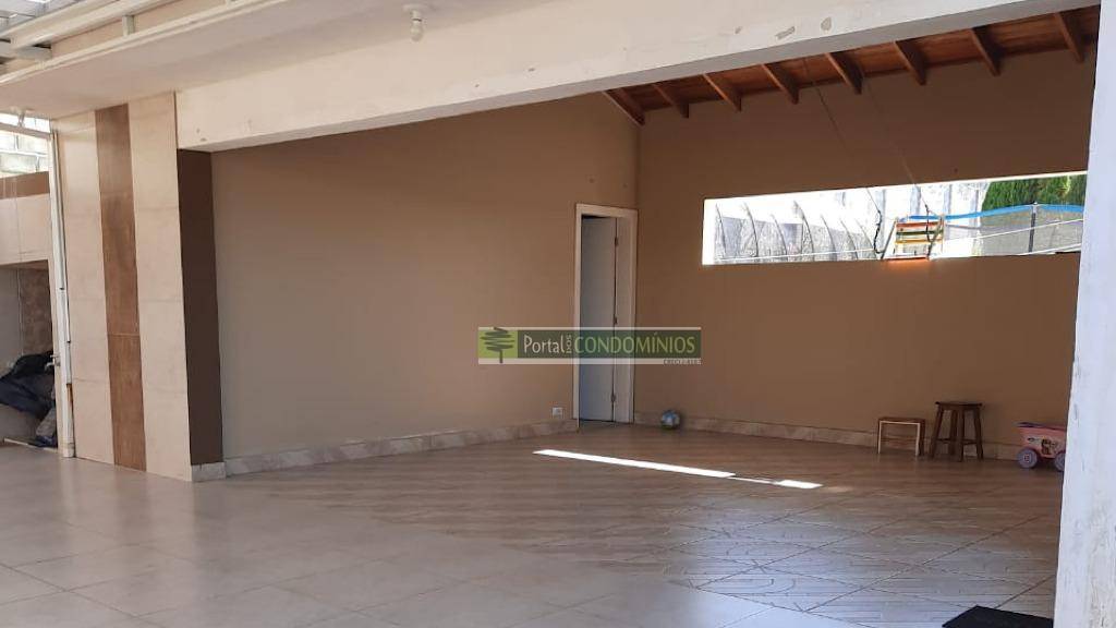 Casa de Condomínio à venda com 4 quartos, 450m² - Foto 6