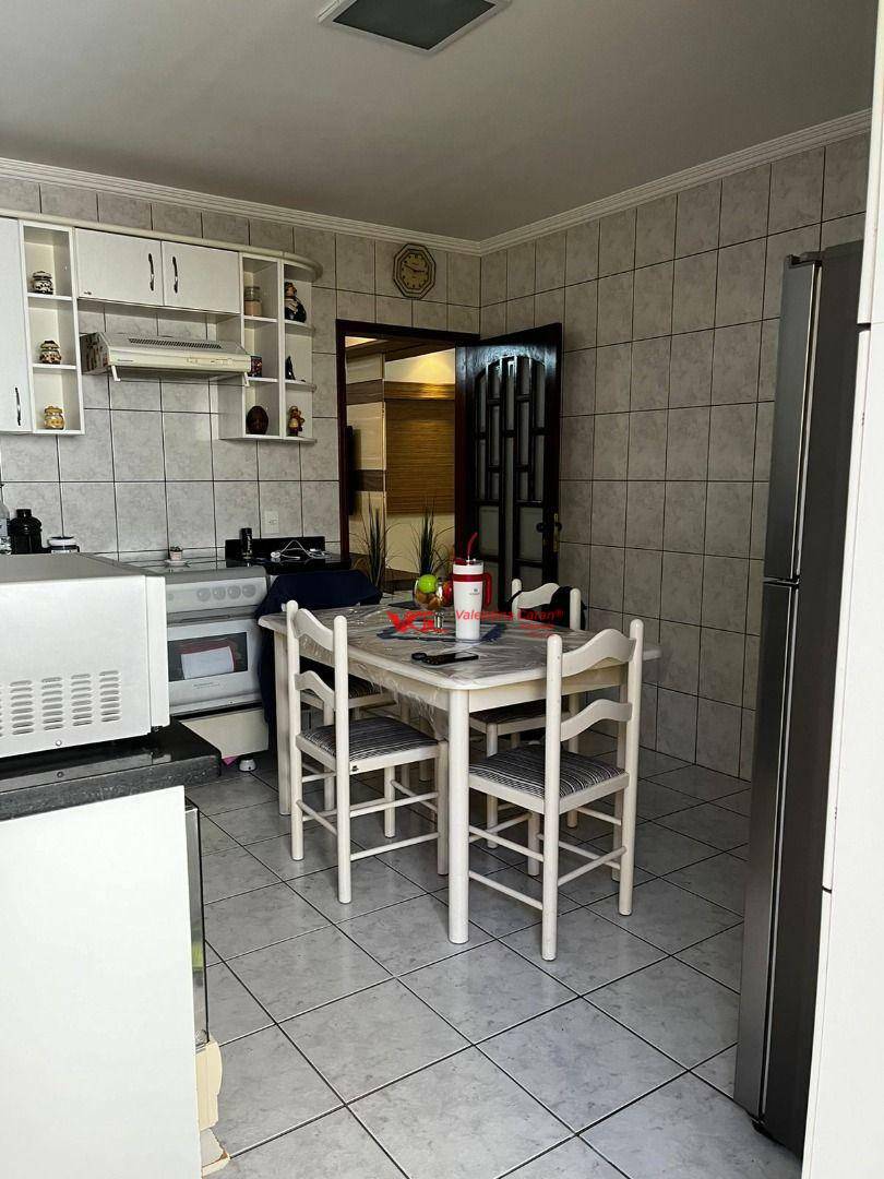 Casa à venda com 2 quartos, 101m² - Foto 6