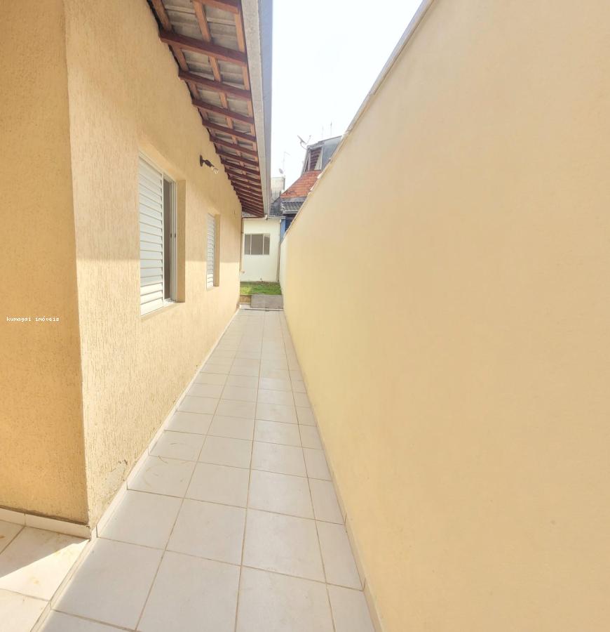 Casa à venda com 3 quartos, 168m² - Foto 14