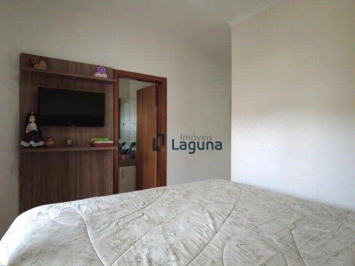 Sobrado à venda com 3 quartos, 212m² - Foto 14