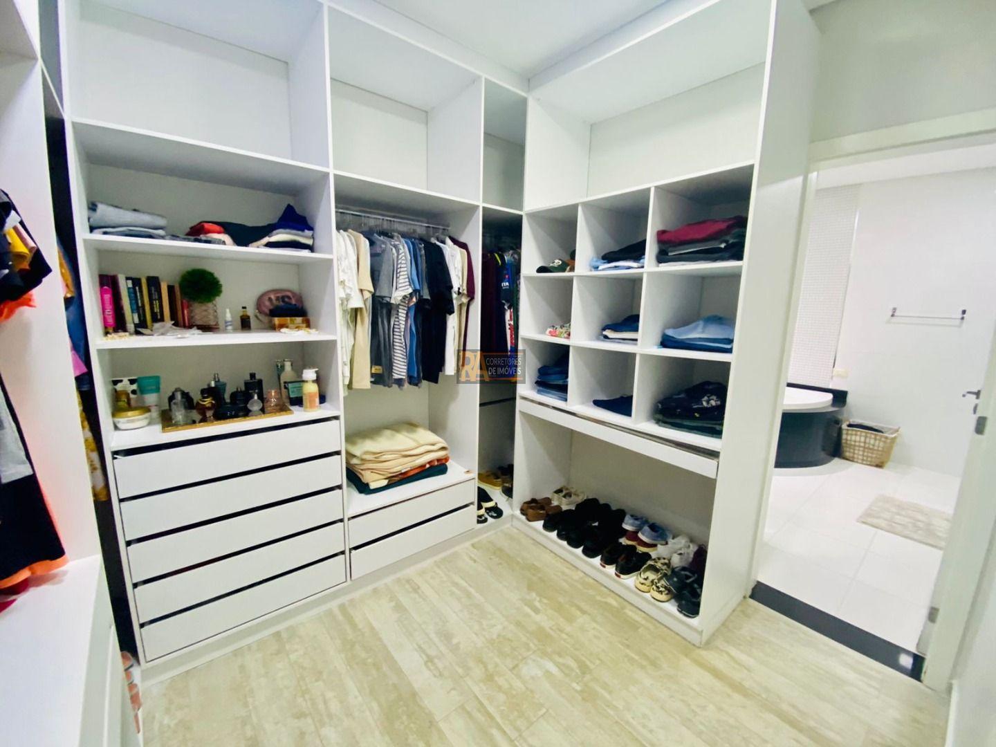 Casa à venda com 3 quartos, 300m² - Foto 30