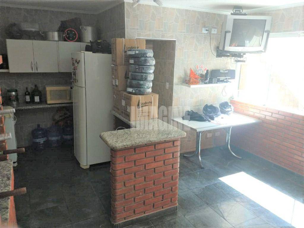 Sobrado à venda com 4 quartos, 290m² - Foto 29