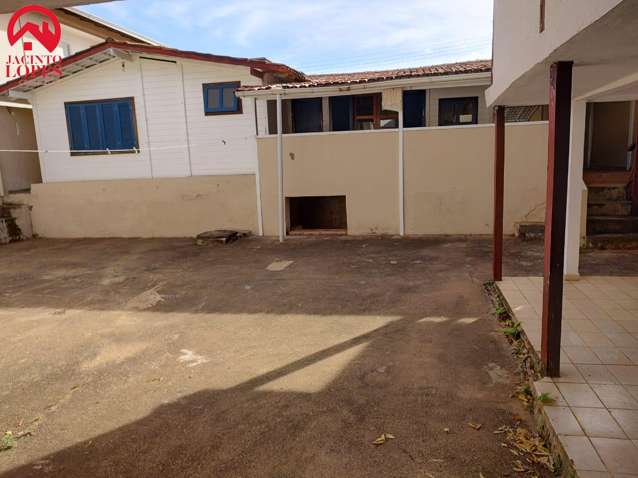 Casa à venda com 3 quartos, 400m² - Foto 8